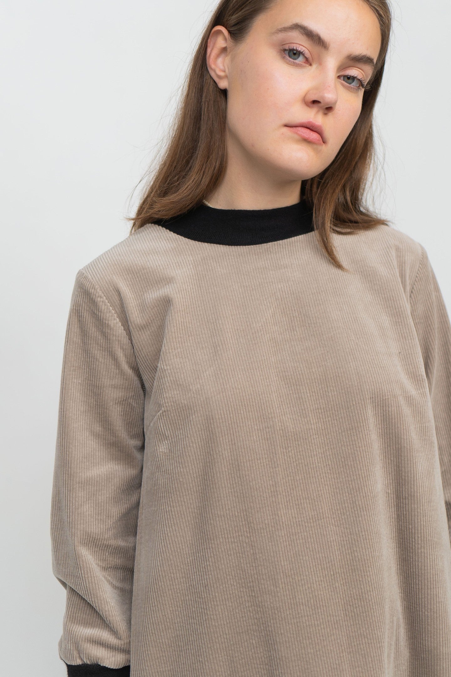 Velvetinė suknelė